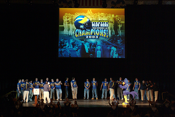  ... ovation to the members of UD’s 2003 NATIONAL CHAMPIONSHIP team