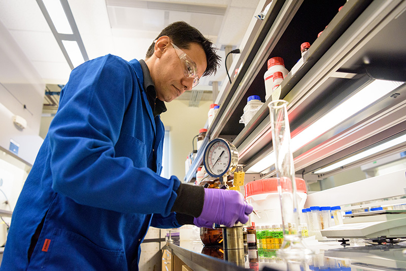 Saikat Dutta, postdoctoral researcher at UD’s Catalysis Center for Energy Innovation, conducts experiments with catalysts, the chemical “goats” that kickstart chemical reactions. His work was critical to the development of two catalytic processes important to the production of renewable jet fuel, reported recently in ACS Catalysis, a journal of the American Chemical Society. 