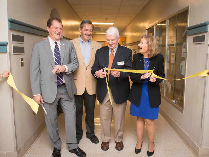 UD College of Arts and Sciences’ Dean George Watson, former Provost Domenico Grasso, Center director David Barlow, College of Health Sciences’ Dean Kathleen Matt, cut the ribbon on the revamped space in Pearson Hall. 