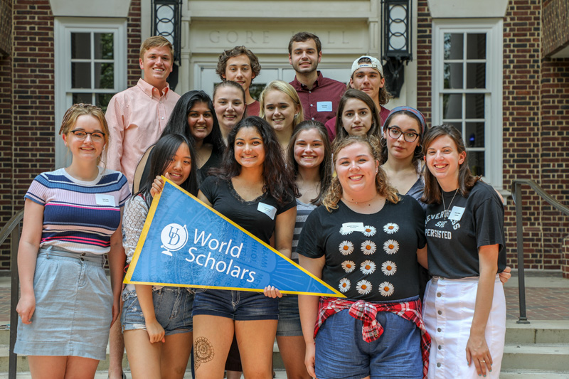 The Auckland World Scholars include Kathryn Economou, Amy Everhart, Florin Fuad, Phoebe Henderson, Kyle Kruger, Katelyn Long, Luke Mulcahy, Kristen Reece, Nina Schaefer, Anna Schumeyer, Jessica Shih, Madeline Sizemore, Allison Smith, Shawn Temple, Mira Warrier and Anthony Yannuzzi. 