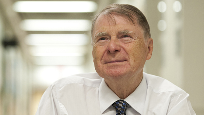 Former University of Delaware professor and 2010 Nobel Prize in Chemistry winner Richard Heck visiting Brown Lab for the first time in over 20 years.