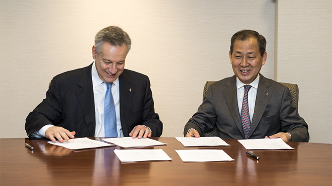 The signing of a 2+2 agreement between the University of Delaware and the Hankuk University of Foreign Studies, Republic of South Korea. The meeting of President Assanis and the HUFS delegation as well as the signing will take place on Monday, May 1st at 8:30 a.m. at the President's office. The members of the HUFS delegation are:Dr. In Chul Kim- President, HUFSDr. Byong Man Ahn- former Minister for Education, Science and Technology, Republic of South KoreaDr. Chong-Jin Oh - Dean of External Affairs, HUFS