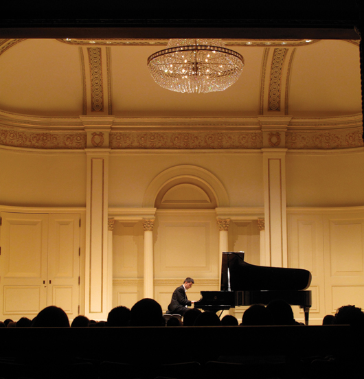 Leonardo LeSan plays at Carnegie Hall