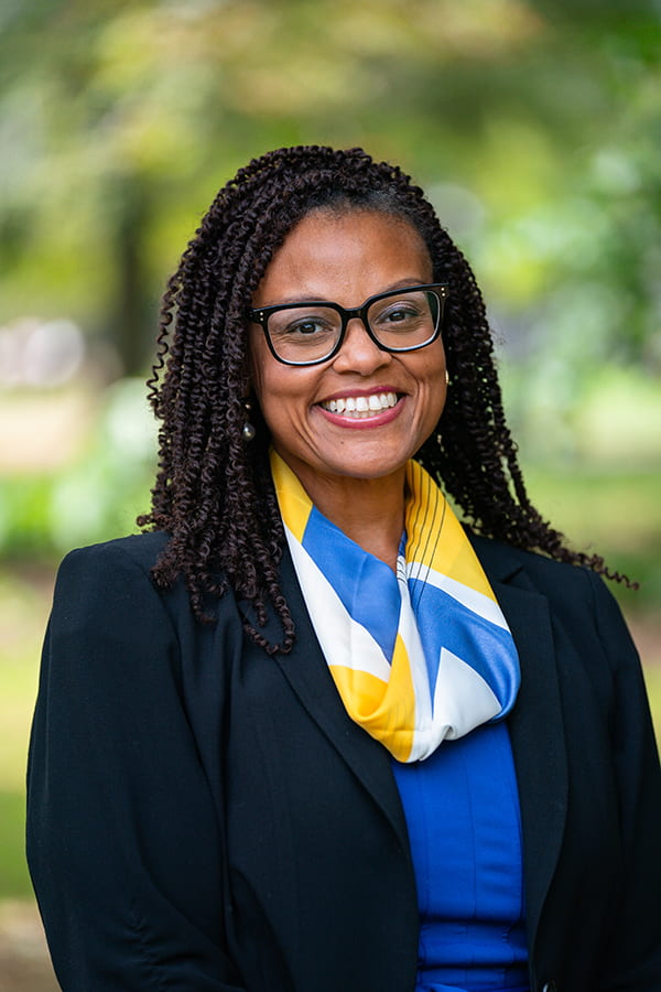 Nicole Long Headshot