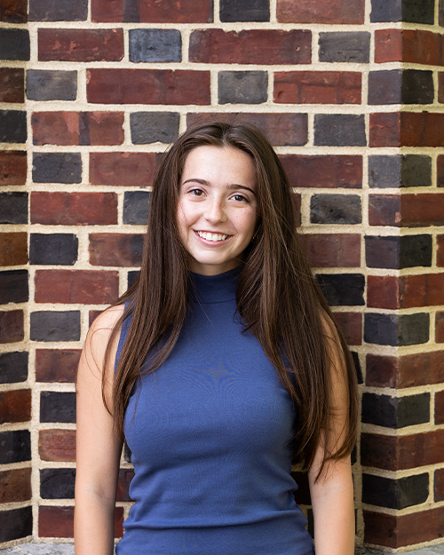 Portrait of Erin DeMagistris