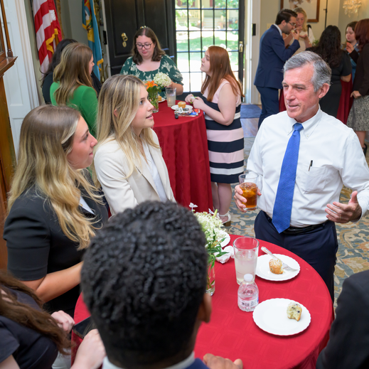 Legislative Fellows talk with Governor Carney
