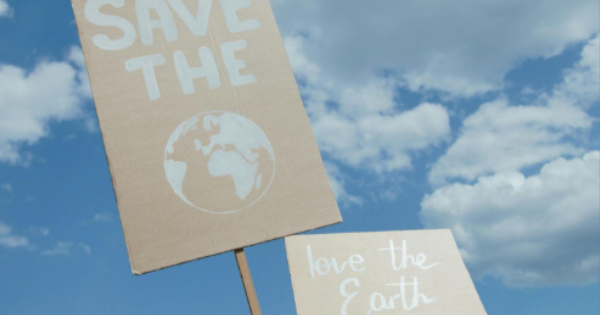 clim14 - 1 Save the Earth signs