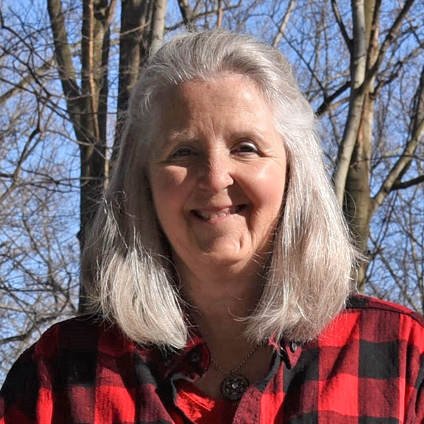 Photo of Lesa Griffiths