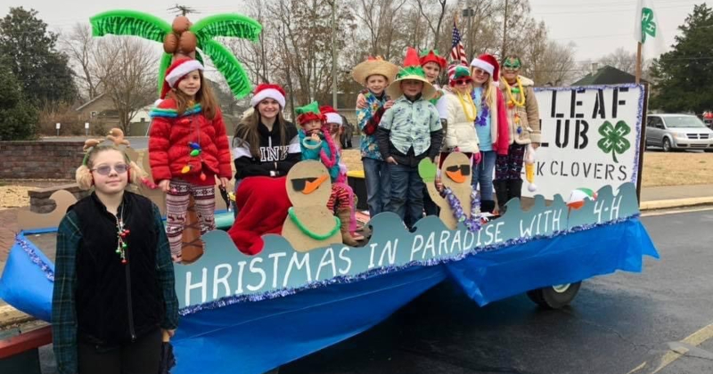 Lucky Leaf 4-H Club Parade Float