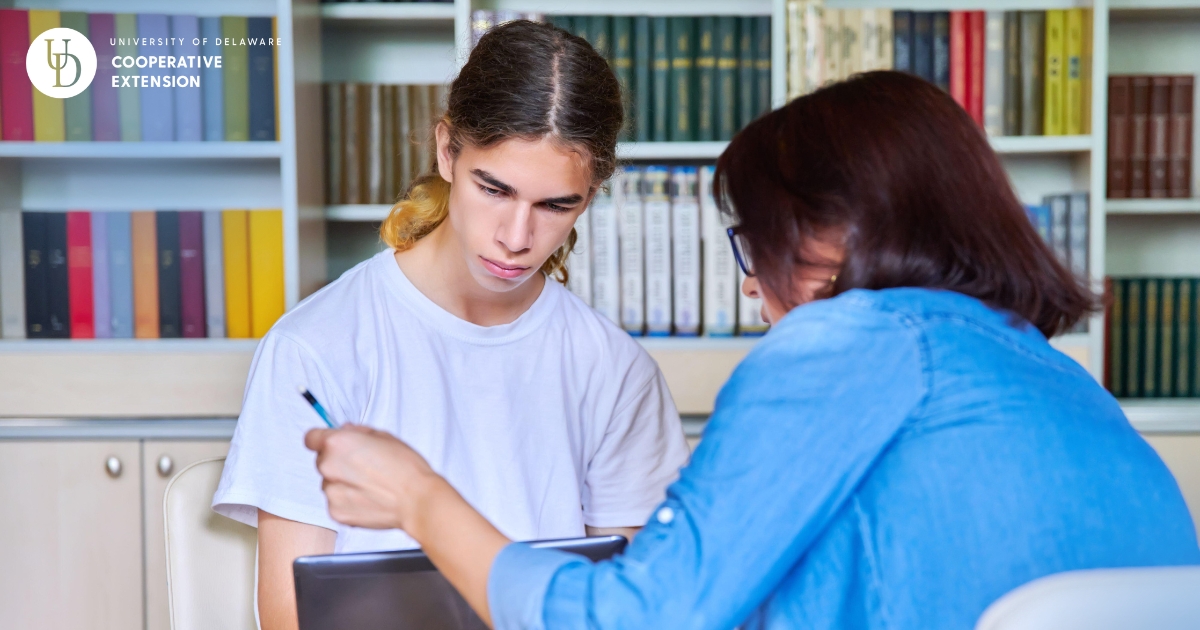talk4 - 1 A teacher or mentor speaking to a teen