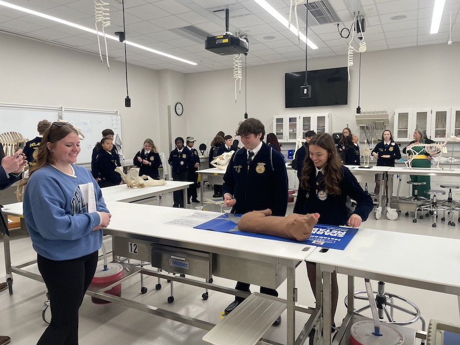 Allison Weldon tours Animal Anatomy Lab Allison Weldon tours Delaware high school students in Worrilow Hall’s Animal Anatomy Lab