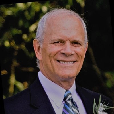 Headshot photo of William Luzier