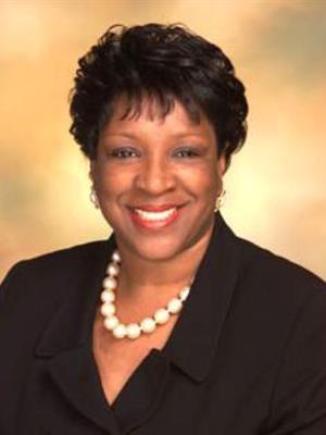 Joyce Dennis Henderson Headshot