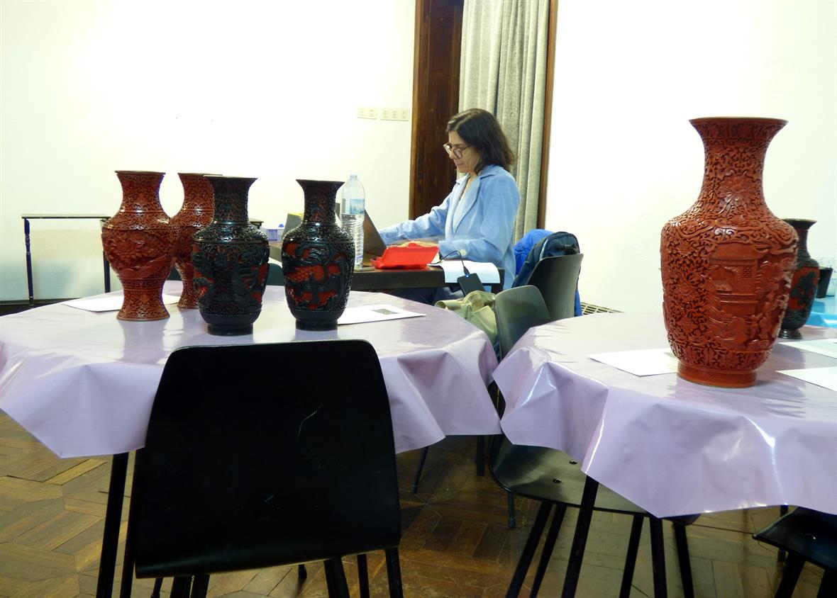 PSP alumna Maria João Petisca working on archival documentation Alumna working on archival documentation