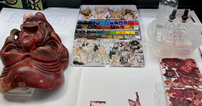 Inpainting materials and palettes during treatment of the Bugaku mask Bugaku mask