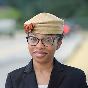 Kelli Racine Barnes headshot