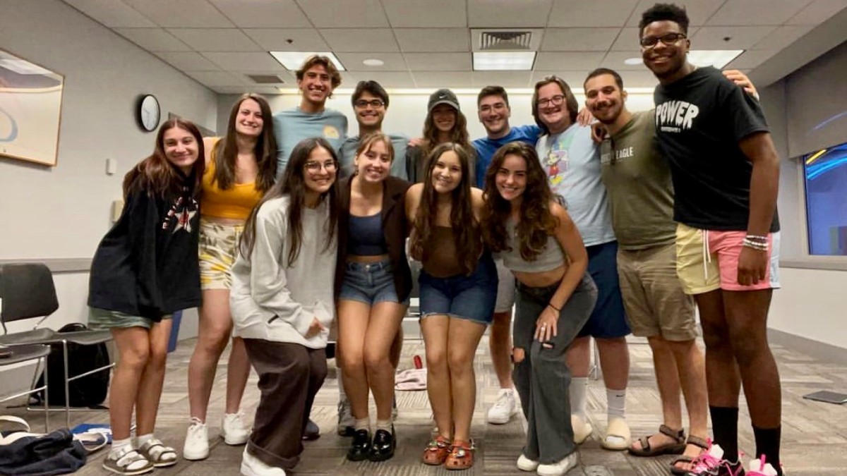 Group photo of Deltones