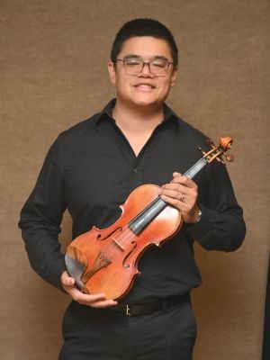 Headshot photo of Justin Chou