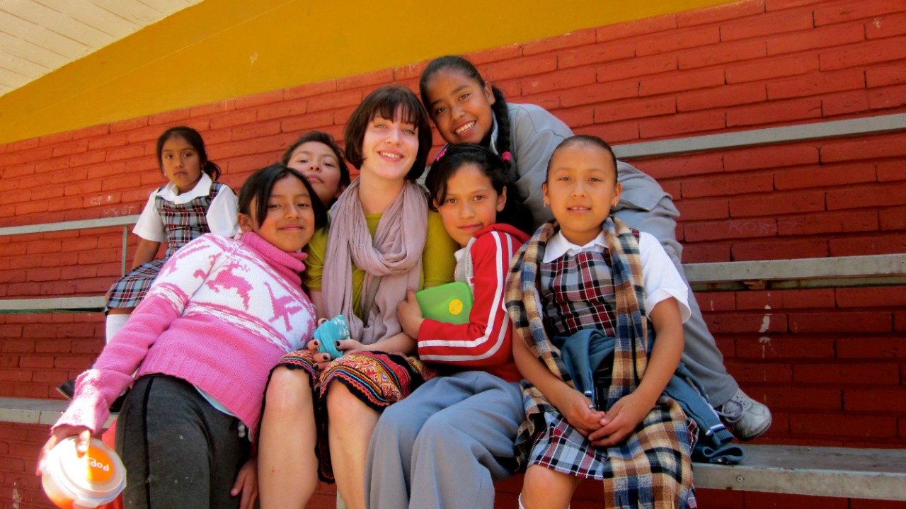 Spanish Education student teaching young kids