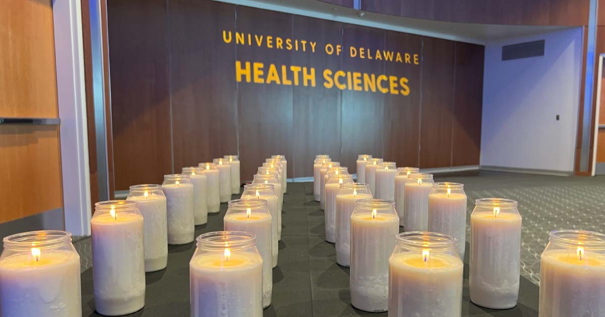 32 candles were ignited to show respect and gratitude towards each of the donors who dedicated their bodies to the College of Health Sciences.