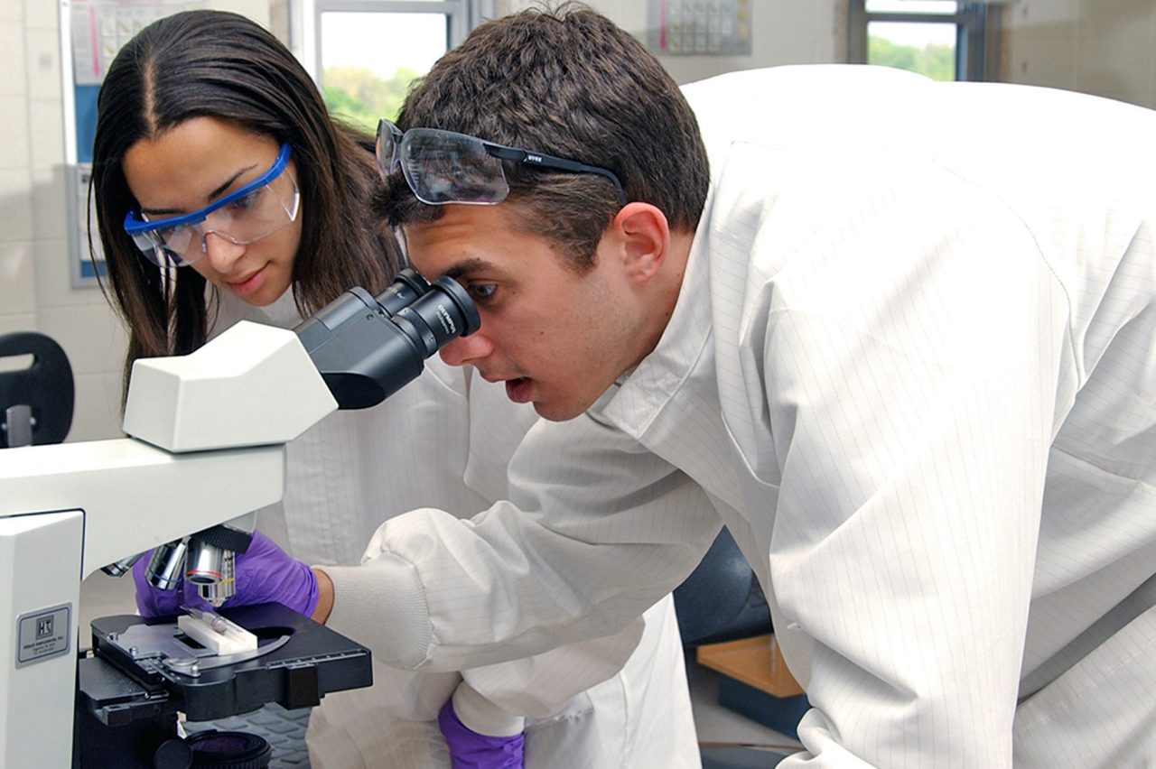 Photograph of students participating in a medical technology lab for upper classmen.

     5-5-05   Photo by Kathy Atkinson