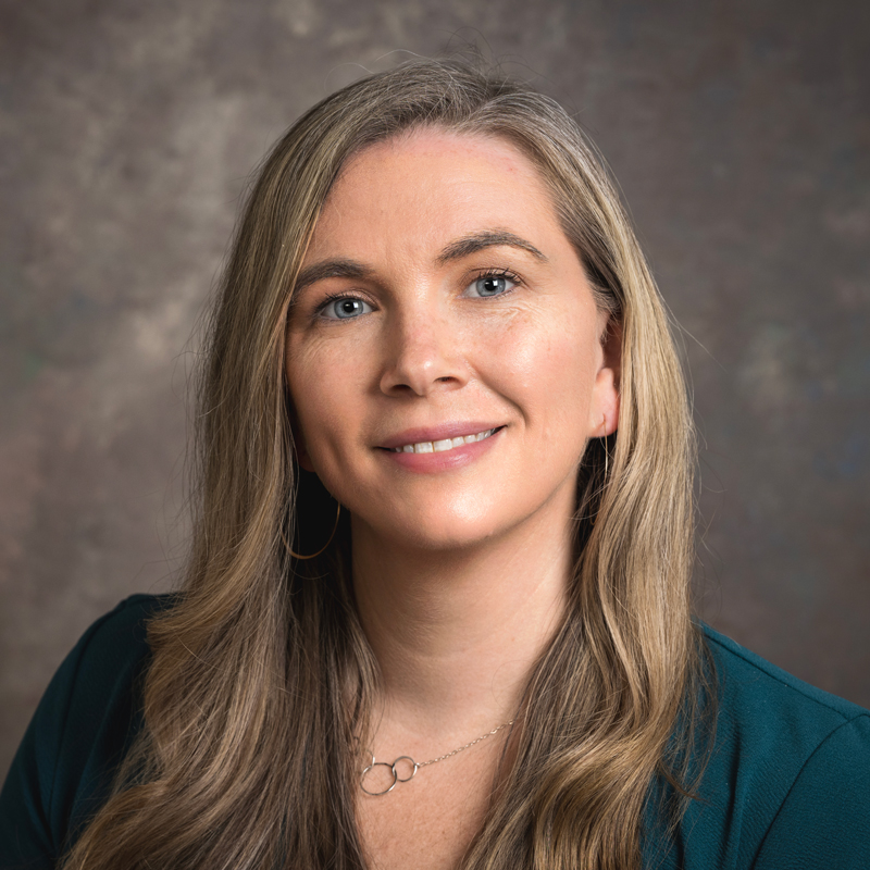 Amanda Watson headshot