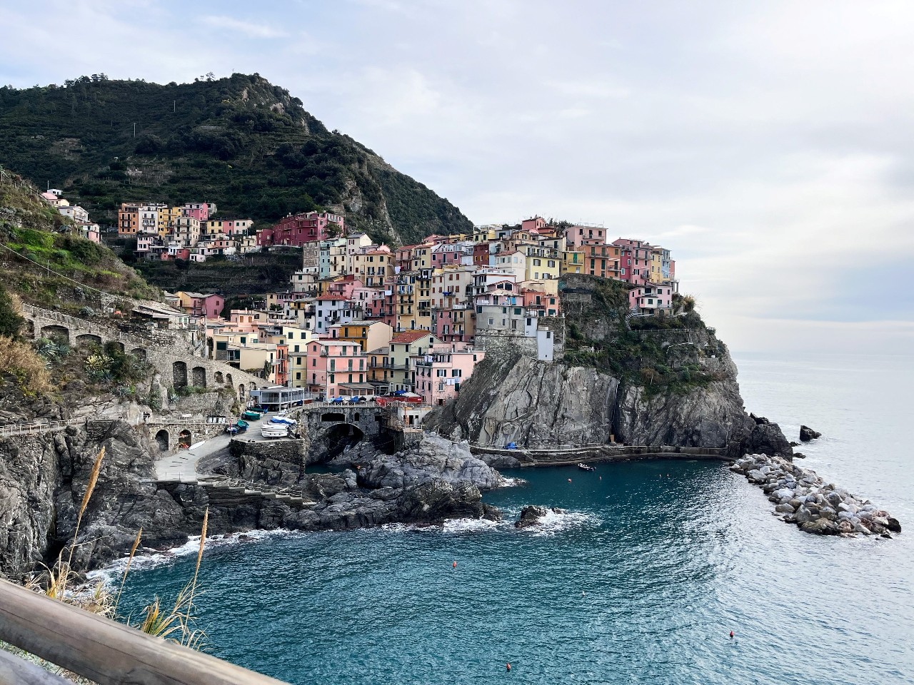 Study Abroad Storytelling Contest, Faculty Directors and Campus Partners Award Winner: Coastal Colors of Manarola