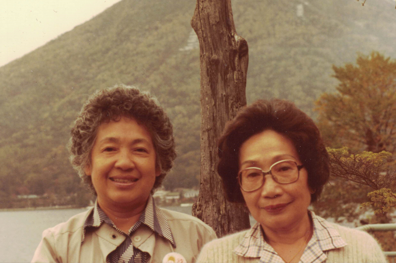 Olive (left) and her sister Annie visited China in 1983.