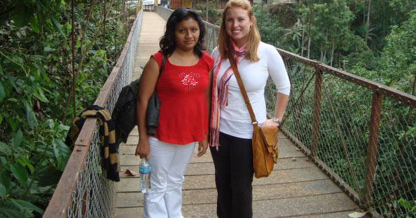 Ackmann with Iris Chero Mendoza from the Asociación de Ñari-Walac, a group of women artisans based in Piura, Peru. Ackmann with Iris Chero Mendoza from the Asociación de Ñari-Walac, a group of women artisans based in Piura, Peru.