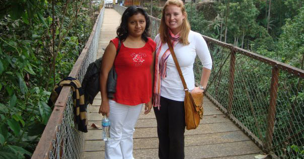 Ackmann with Iris Chero Mendoza from the Asociación de Ñari-Walac, a group of women artisans based in Piura, Peru.  