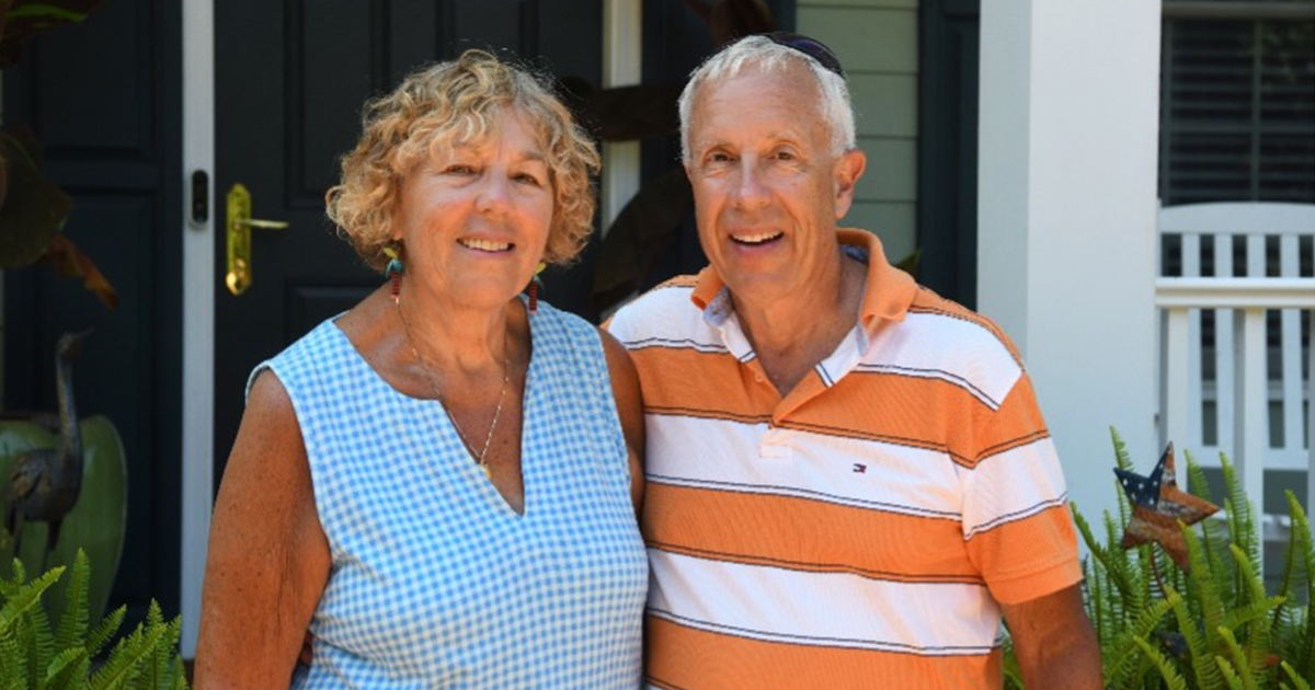 Gary A. Smith '80/ANR and Carol Mertes-Smith ‘74/BSBU Gary A. Smith '80/ANR and Carol Mertes-Smith ‘74/BSBU