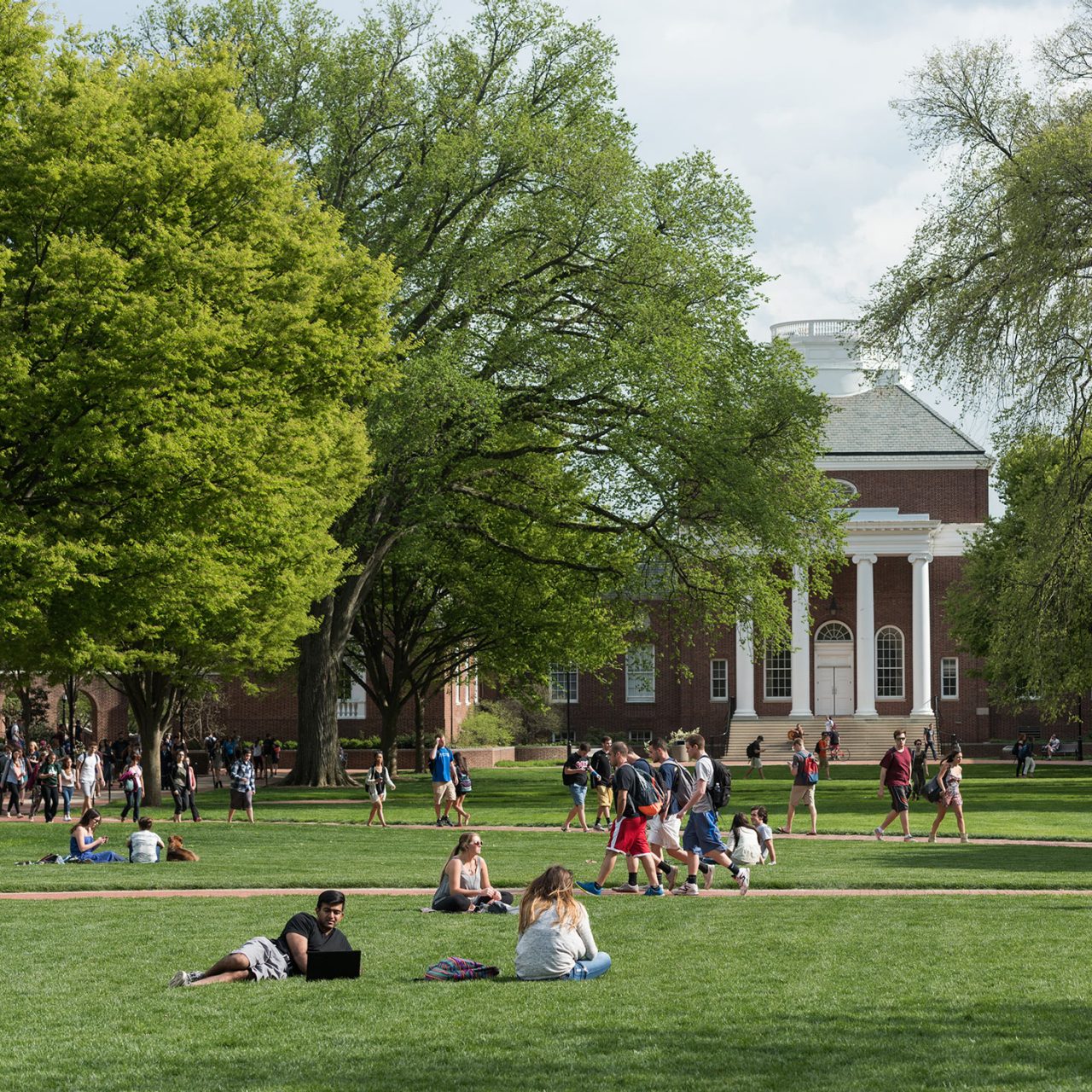 Campus-Spring-043015 Various photos of main campus in the Spring of 2015. - (Evan Krape / University of Delaware)