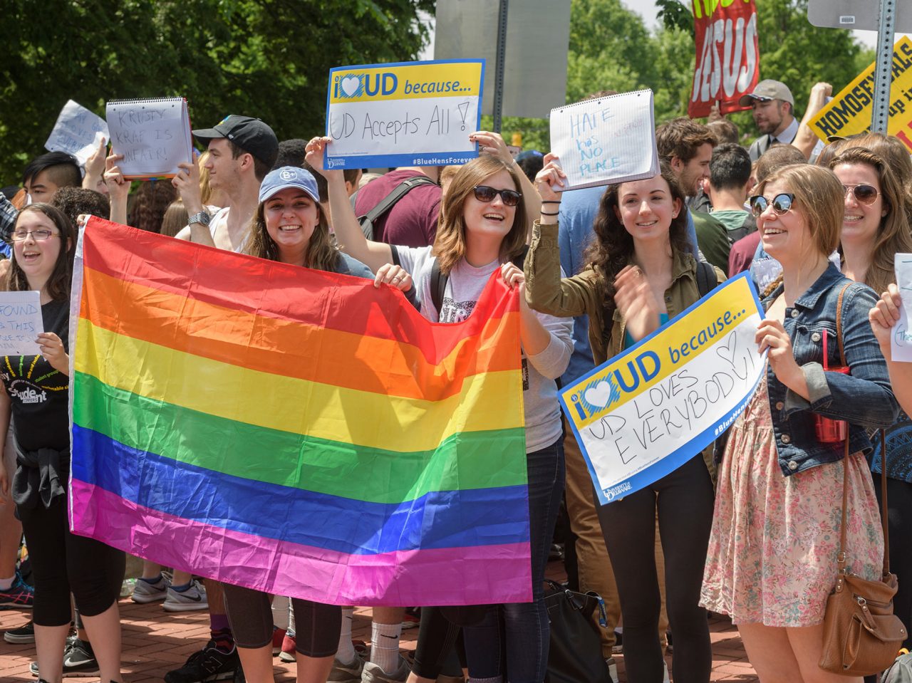 I Heart UD Day - 2017 on the Green, Wednesday, May10th, 2017 with President Dennis Assanis and various activities for students.