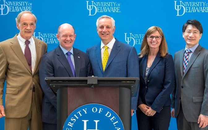 Pictured left to right: U.S. Sen. Tom Carper, U.S. Sen. Chris Coons, UD President Dennis Assanis, Laurie Locascio, director of the National Institute of Standards and Technology, and Kelvin Lee, NIIMBL director.