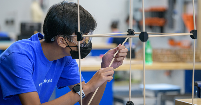 Students in UD's MakerGym