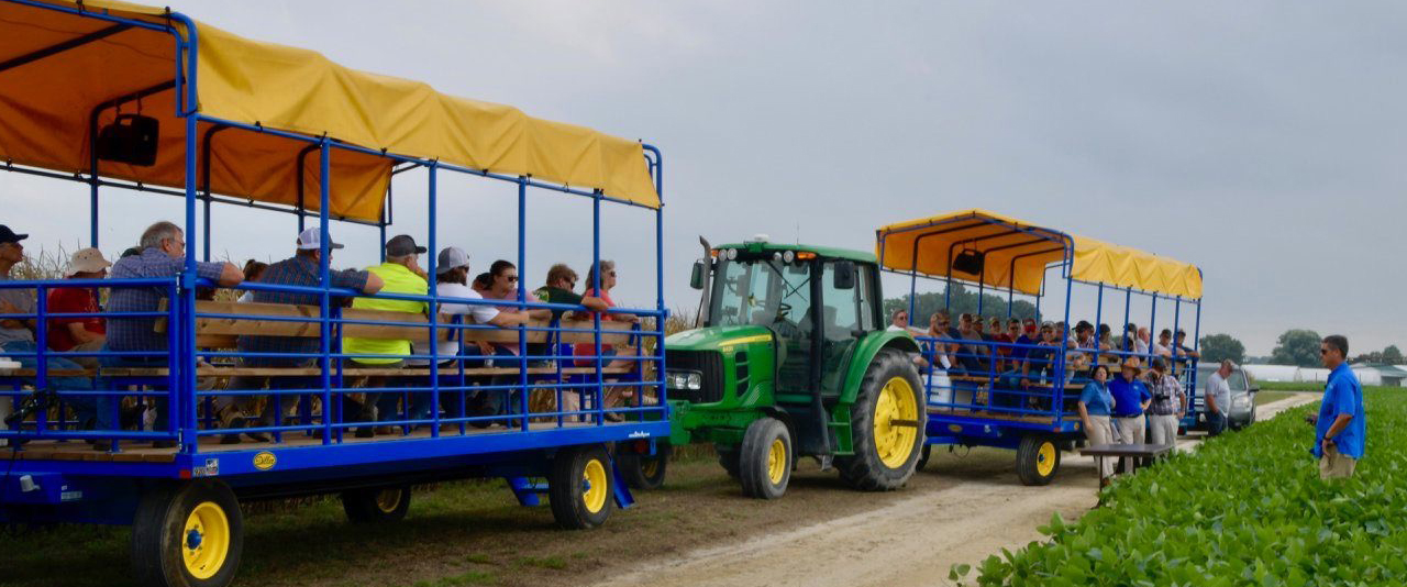 UD blue and gold wagons at Carvel during field tour