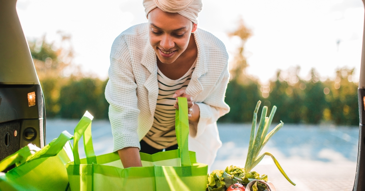 Carrying shop grocery bags