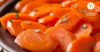 a close view of glazed carrots