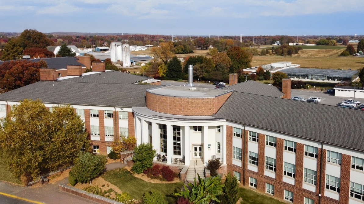 An aerial photo of the University of Delaware's Townsend Hall on South Campus
