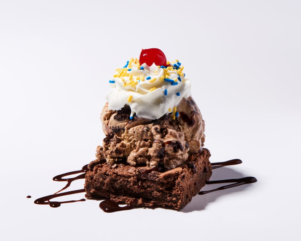 Ice cream sundae  brownie