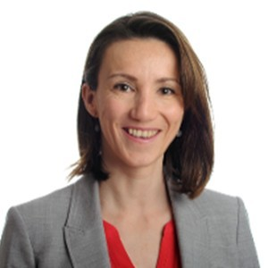 Headshot photo of Ramona Neunuebel