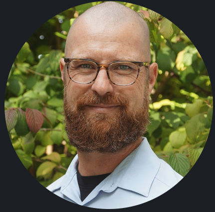 Headshot photo of Peter Marjenin