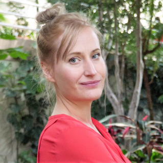 Headshot photo of Sarah DeYoung