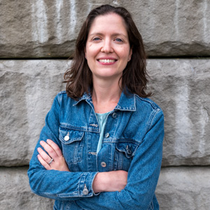 Headshot photo of Sarah Wansley