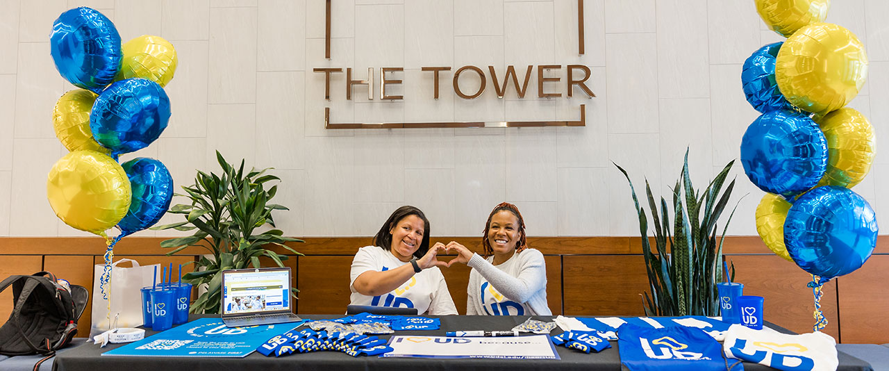 Regina Wright and Alyssa Benjamin at a Spirit Station in STAR Tower on I Heart UD Day 2022