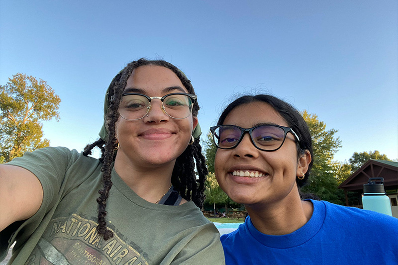 Two friends take a selfie during Jump Leadership Weekend