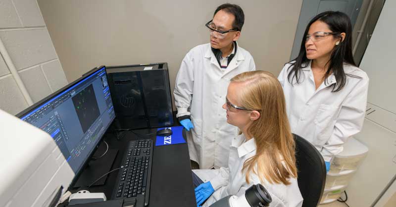 Global experts visit UD to learn about biotech ecosystem