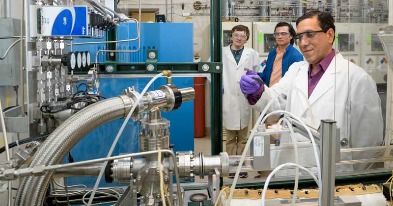 For breast cancer research, engineering graduate student combines two labs’ expertise