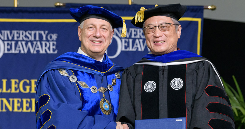 Hundreds gather to celebrate ‘hooding’ of UD’s newest class of doctors
