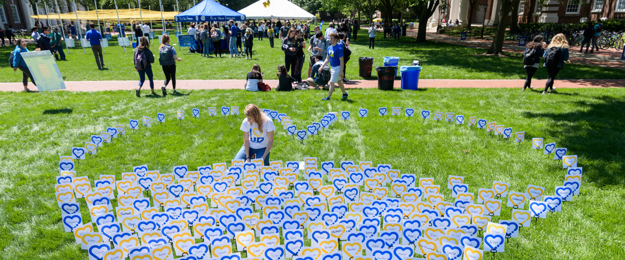 I heart UD Day on the UD green